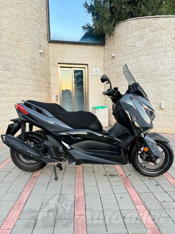 Yamaha - X max