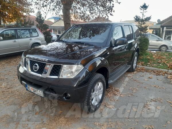 Nissan - Pathfinder - 2.5