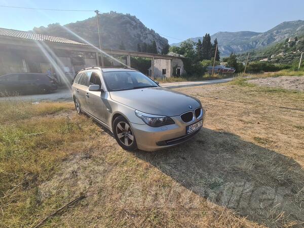 BMW - 520