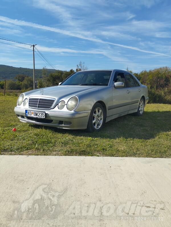 Mercedes Benz - E 270 - E 270 cdi