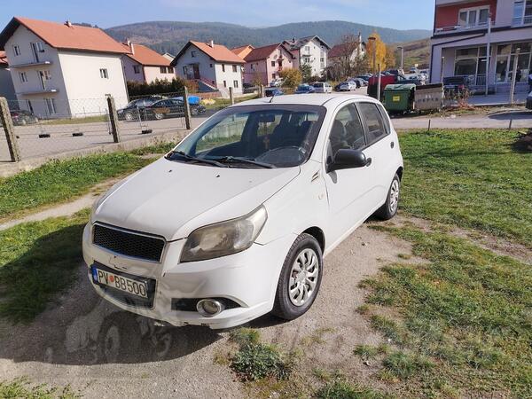 Chevrolet - Aveo - 1.2