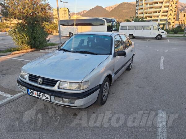 Volkswagen - Passat - 1.8 benzin-plin