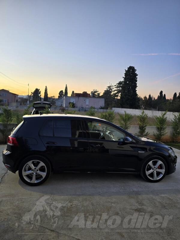 Volkswagen - Golf 7 - 1.6tdi 81kw