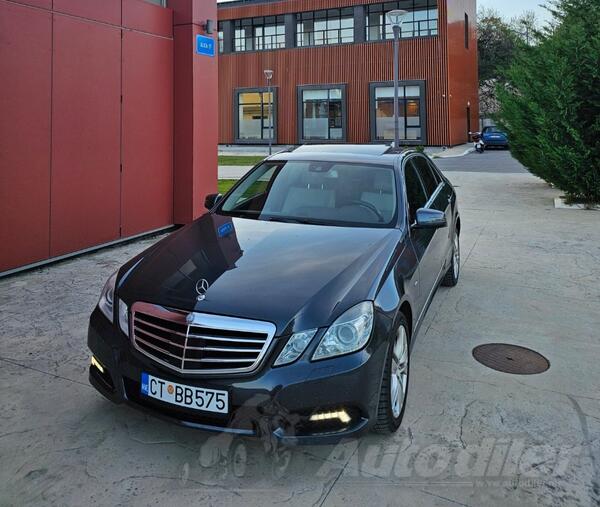 Mercedes Benz - E 220