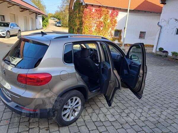 Volkswagen - Tiguan - 2.0TDI