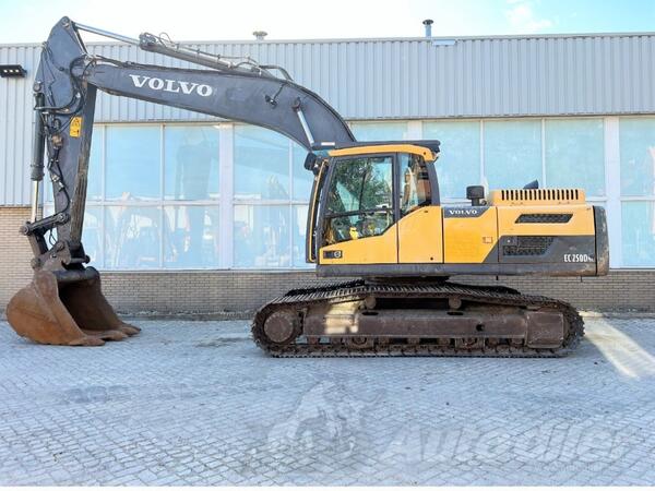 Volvo - EC250