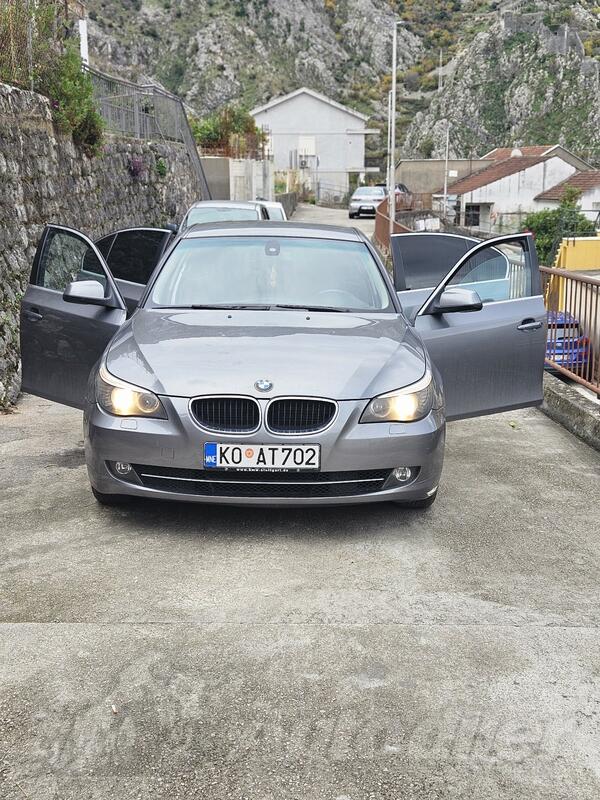 BMW - 520