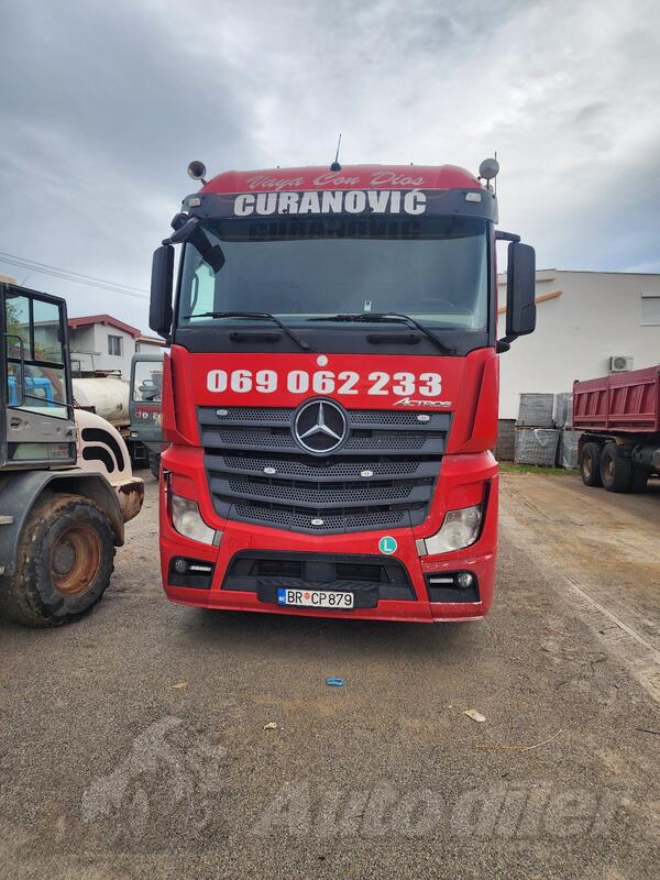 Mercedes Benz - actros 1845