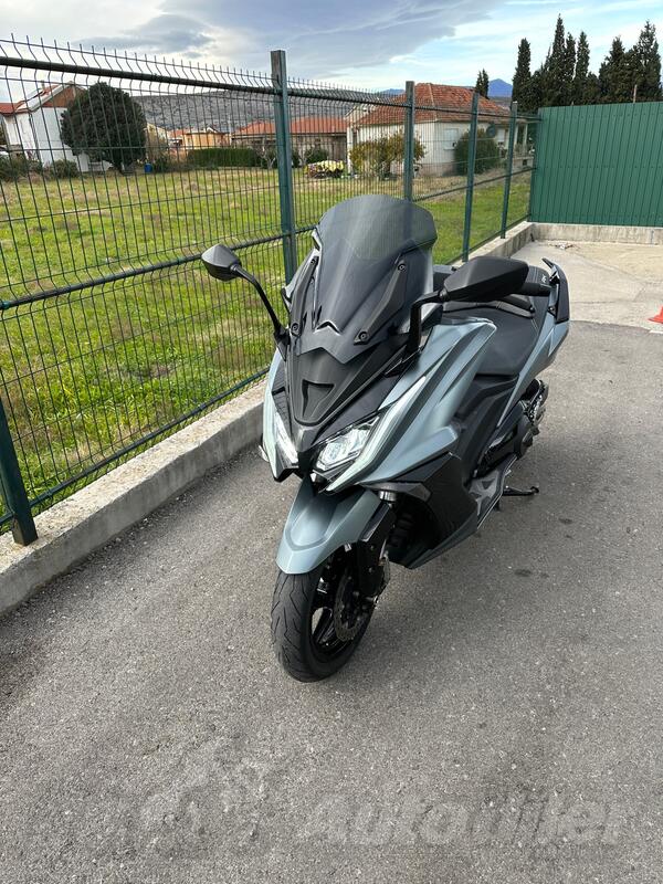 Kymco - Ak 550