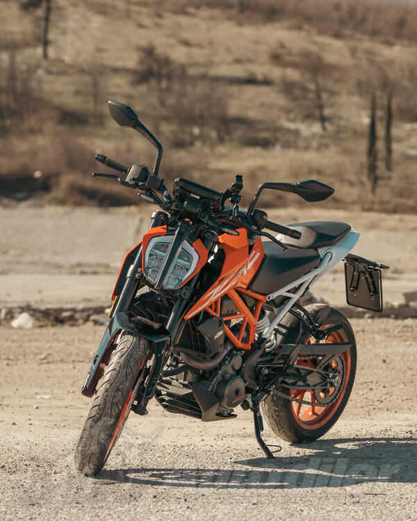 KTM - DUKE  390