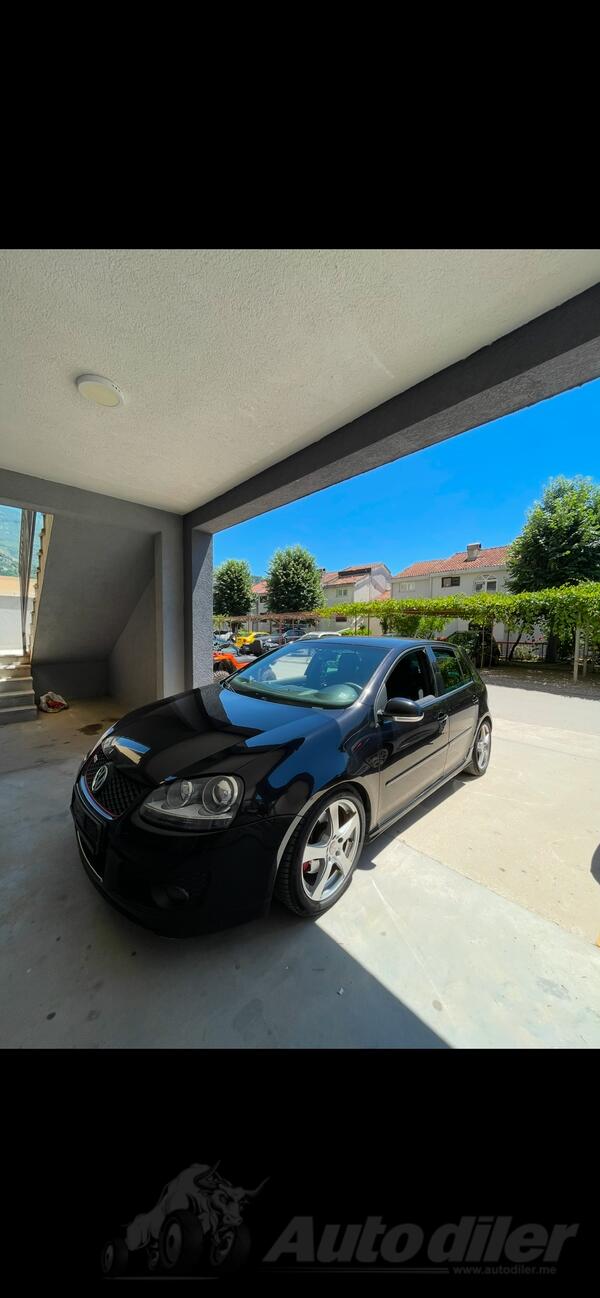 Volkswagen - Golf 5 - 2.0