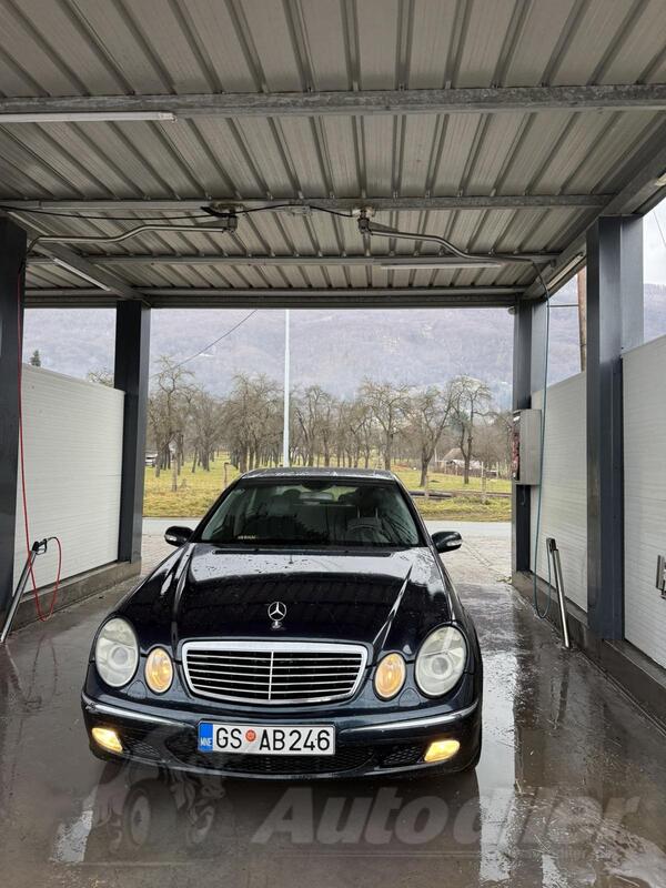 Mercedes Benz - E 220