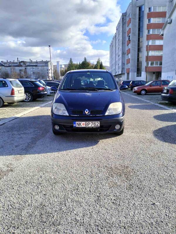 Renault - Scenic - 1.9d