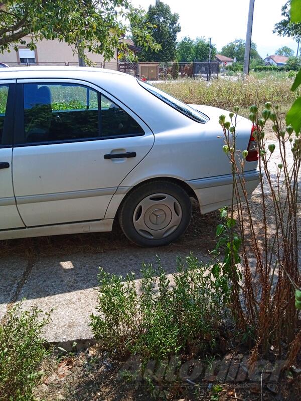 Mercedes Benz - C 180 - C 180