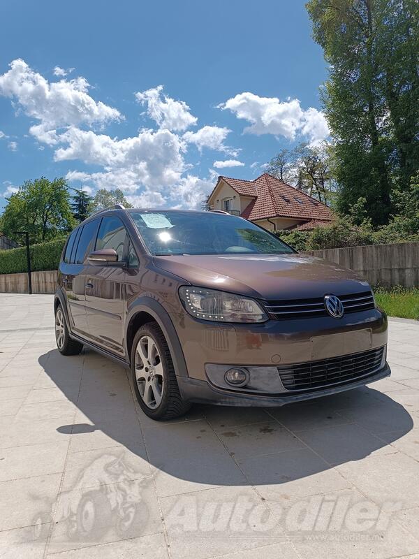 Volkswagen - Cross Touran - 2.0 TDI