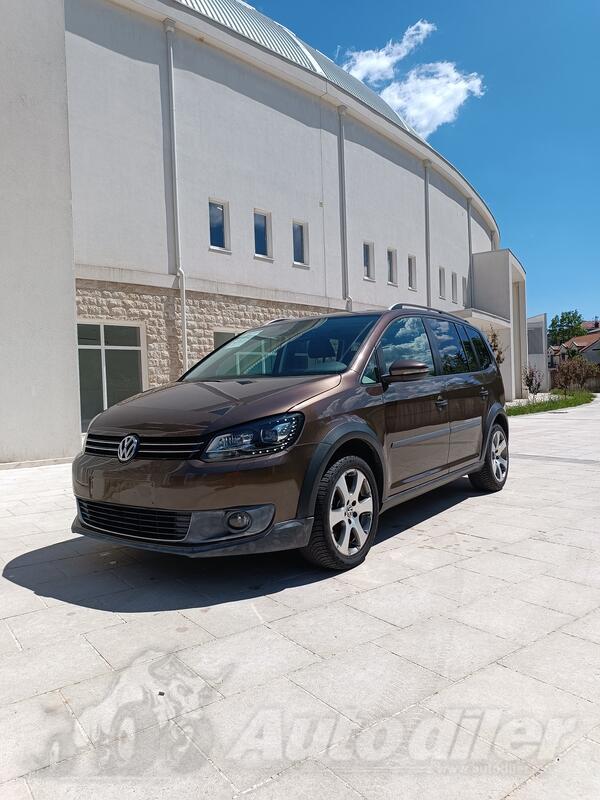 Volkswagen - Cross Touran - 2.0 TDI
