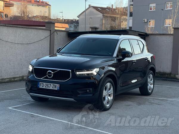 Volvo - XC 40 - 2.0