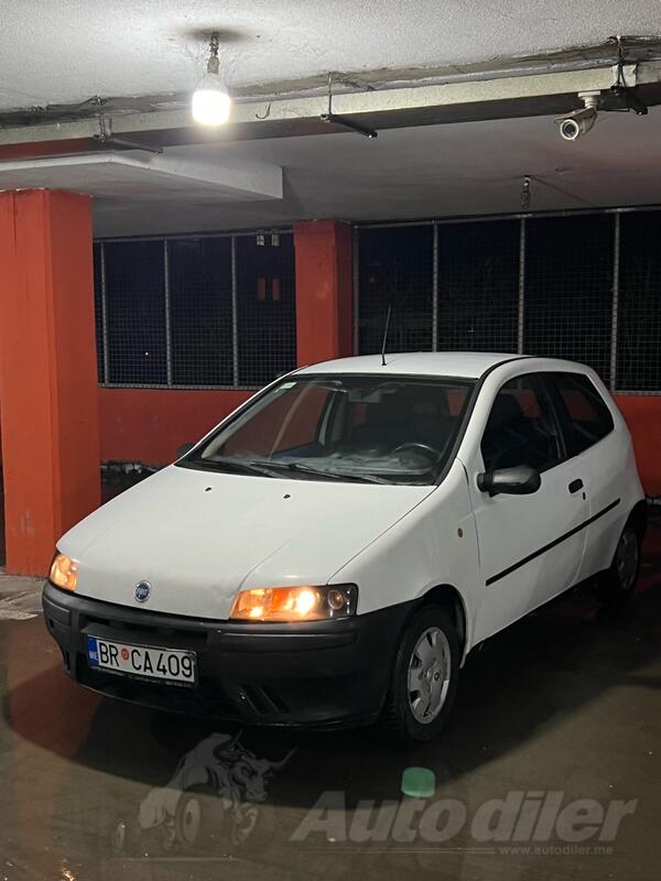 Fiat - Punto - 1.2 BENZ 44 KW