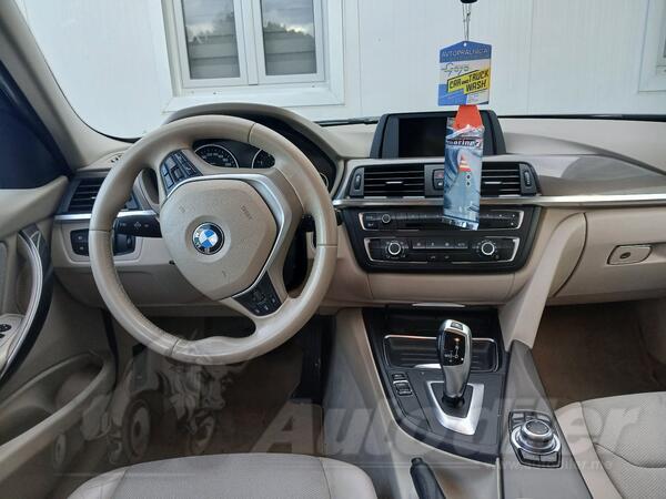 BMW - 320 - 2.0