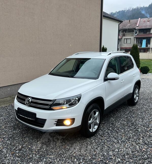 Volkswagen - Tiguan - 2.0 TDI