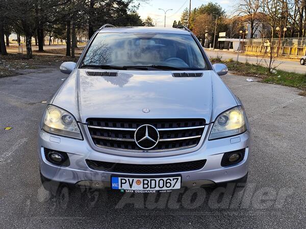 Mercedes Benz - ML 320 - 4matic