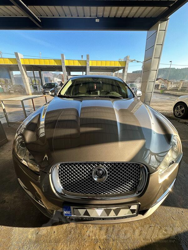 Jaguar - XF - SUPERCHARGED