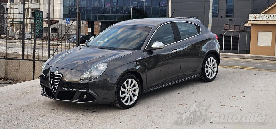 Alfa Romeo - Giulietta - 2.0 QV LINE