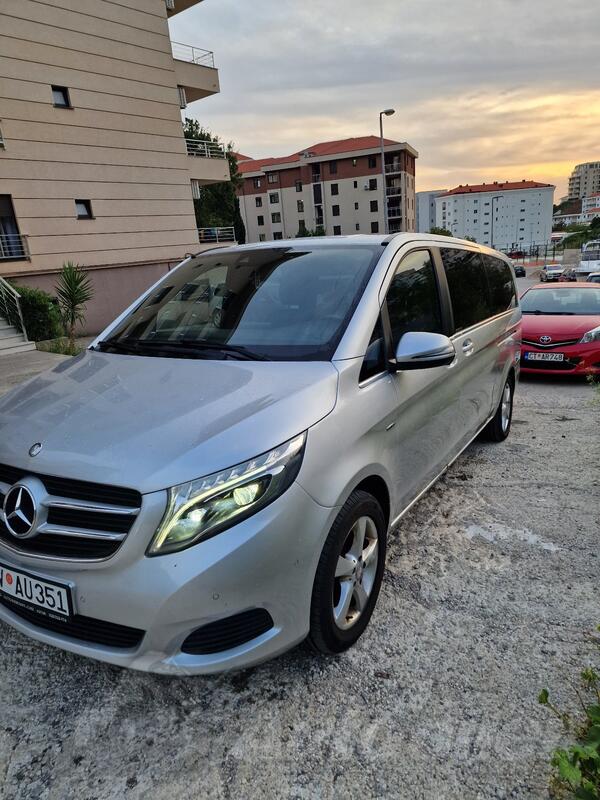 Mercedes Benz - V220 Long