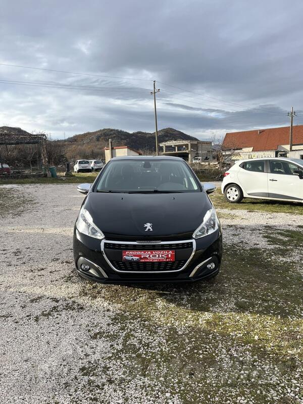 Peugeot - 208 - 1.2 i.AUTOMATIK