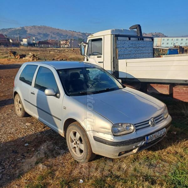 Volkswagen - Golf 4 - 1.6