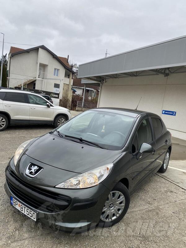 Peugeot - 207 - 1.4