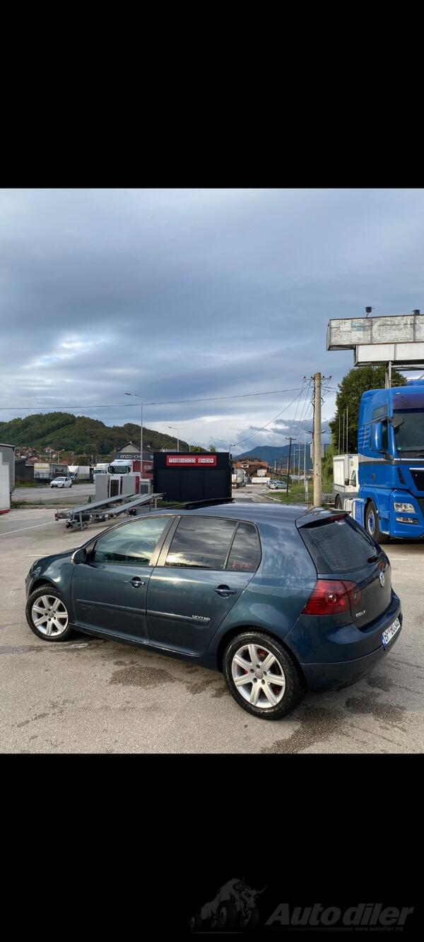 Volkswagen - Golf 5 - 1.9 TDI