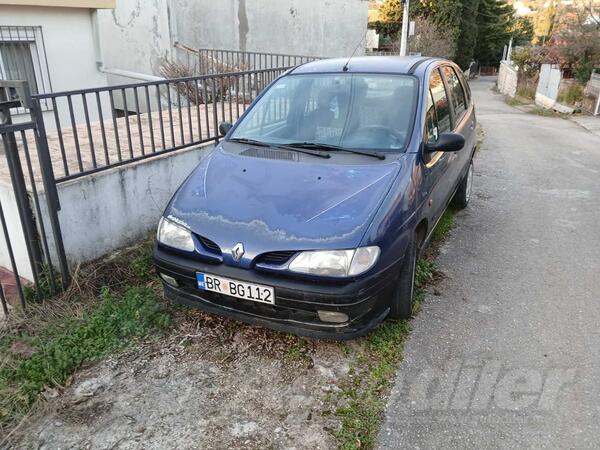 Renault - Scenic