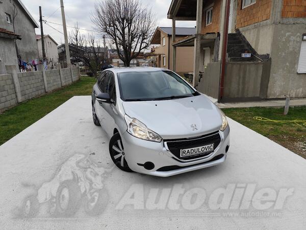 Peugeot - 208 - 1.4 HDI