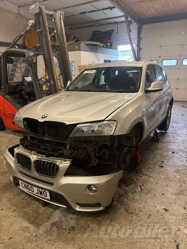 U djelovima BMW - X3 2.0 d