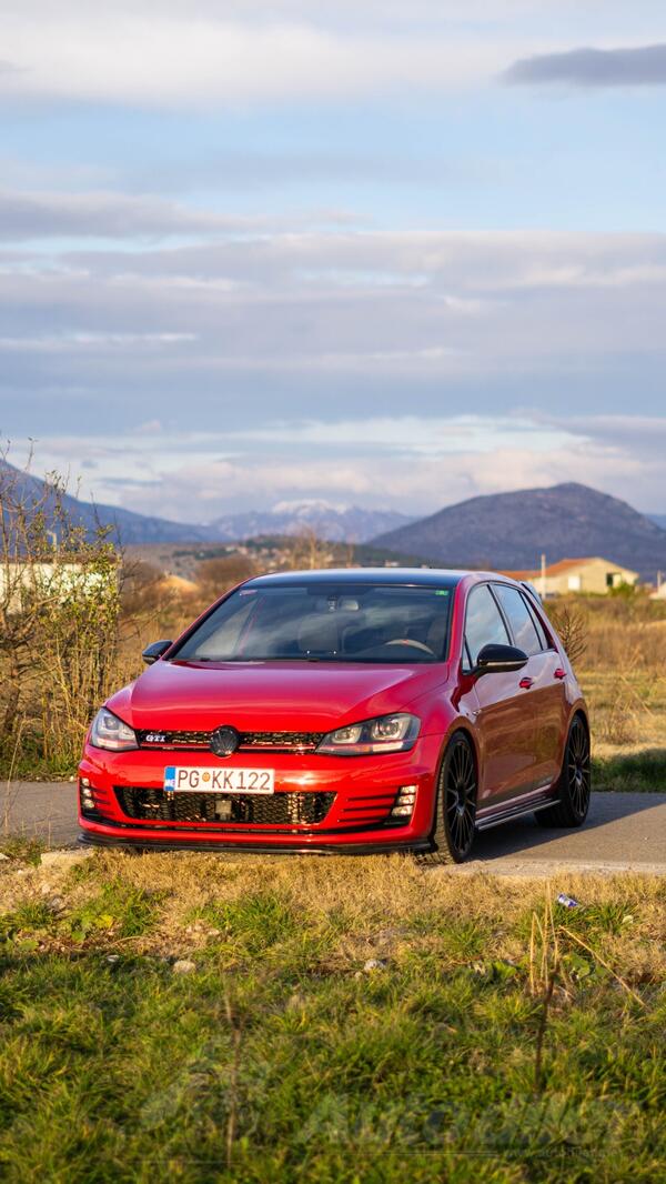 Volkswagen - Golf 7 - GTI