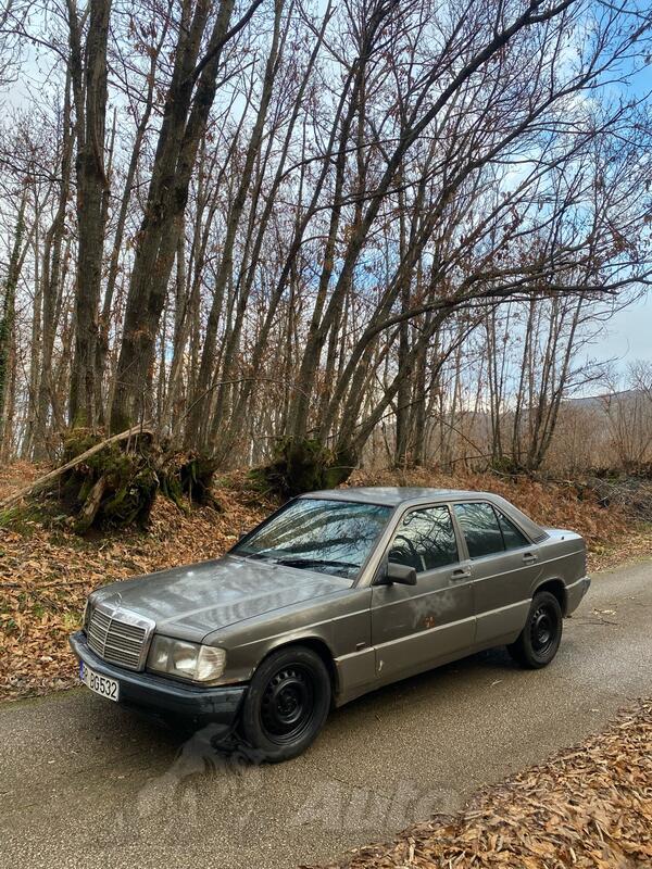 Mercedes Benz - 190 - 190