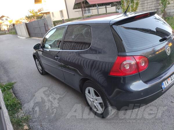 Volkswagen - Golf 5 - 2.0