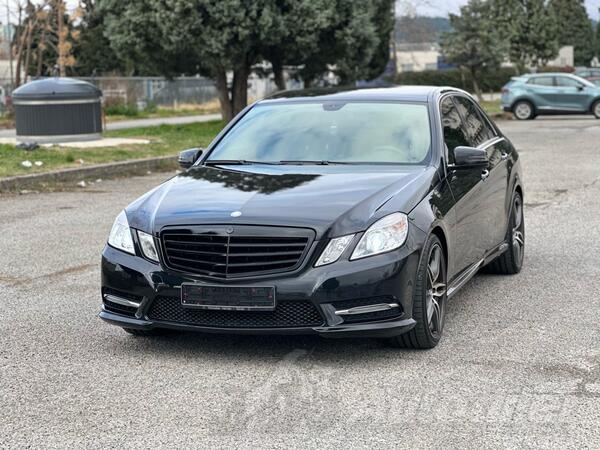 Mercedes Benz - E 220 - Cdi