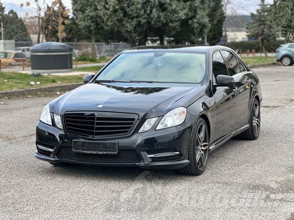 Mercedes Benz - E 220 - Cdi