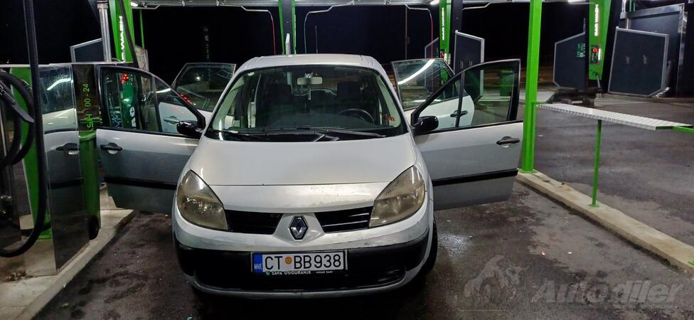 Renault - Scenic - 1.5 DCI