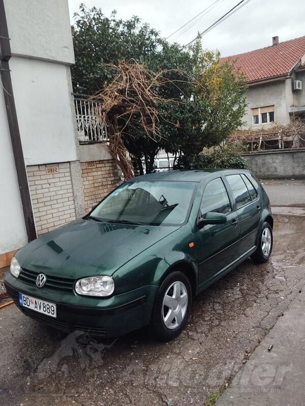 Volkswagen - Golf 4 - 1.6.BENZIN.