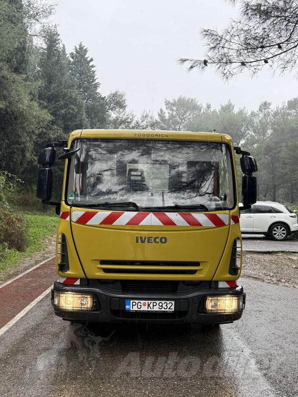 Iveco - 8 180