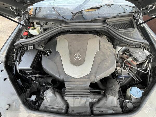 Motor za Automobile - Mercedes Benz - Ostalo    - 2015