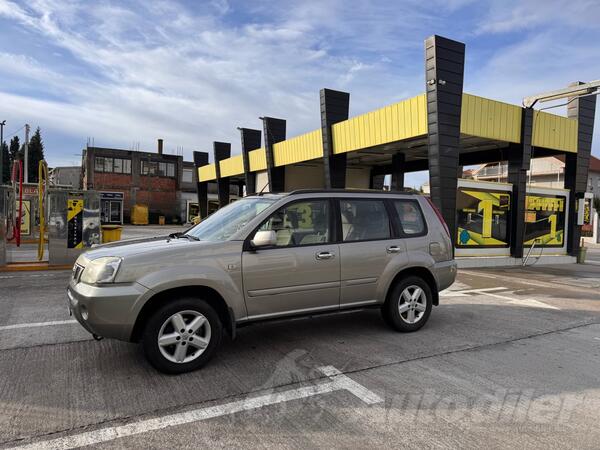 Nissan - X-Trail - 2.2dci