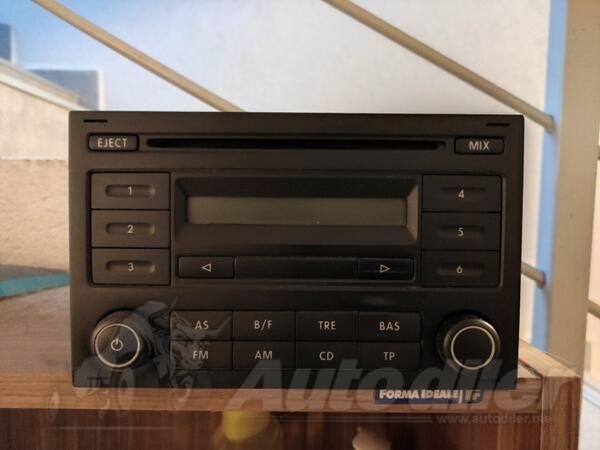 CD / DVD / MC / Radio Player