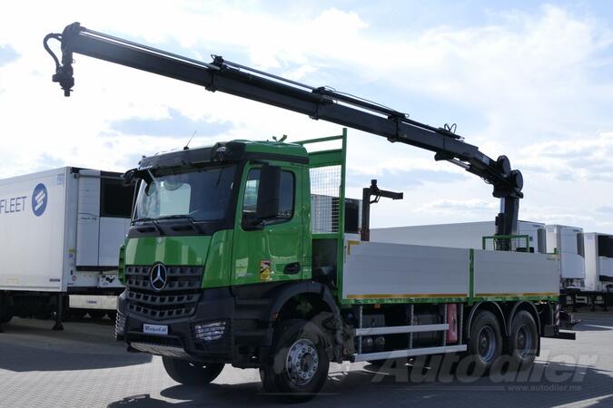 Mercedes Benz - AROCS 2636 / Ravna platforma + Kran HIAB