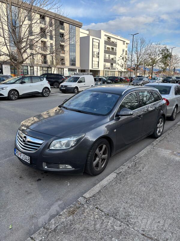 Opel - Insignia