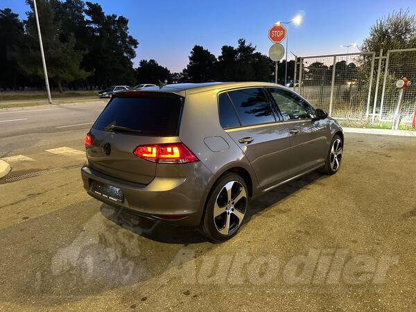 Volkswagen - Golf 7 - 1.6