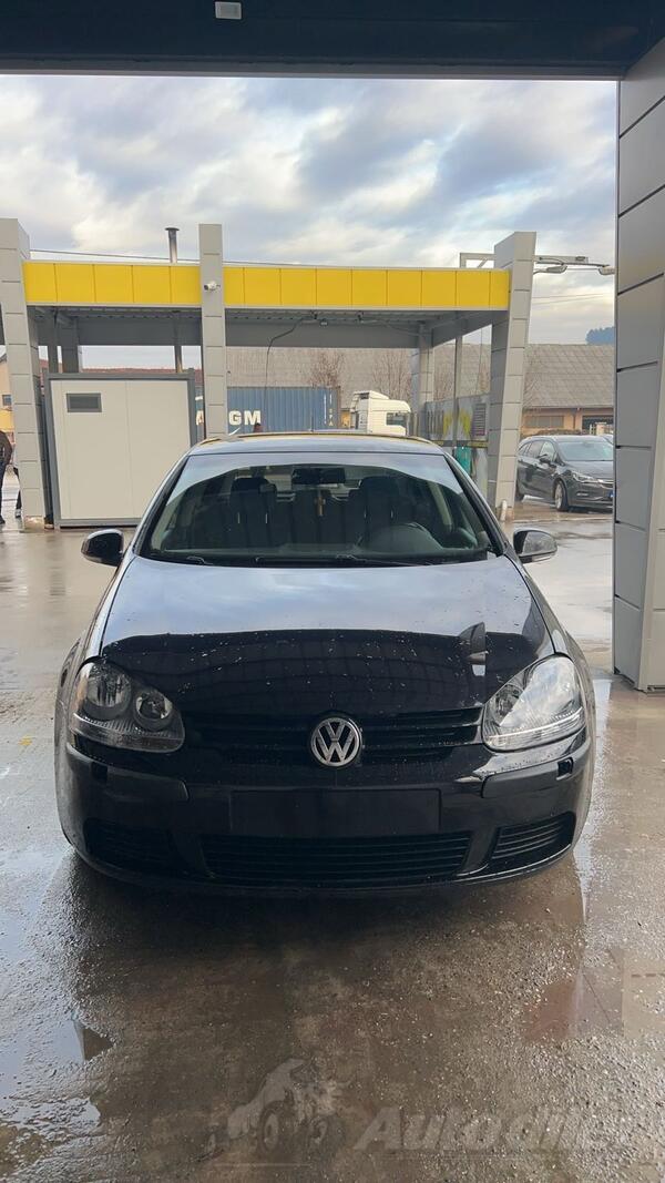 Volkswagen - Golf 5 - 1.9 tdi